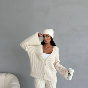 Πλεκτό σετ με ζακέτα μπεζ